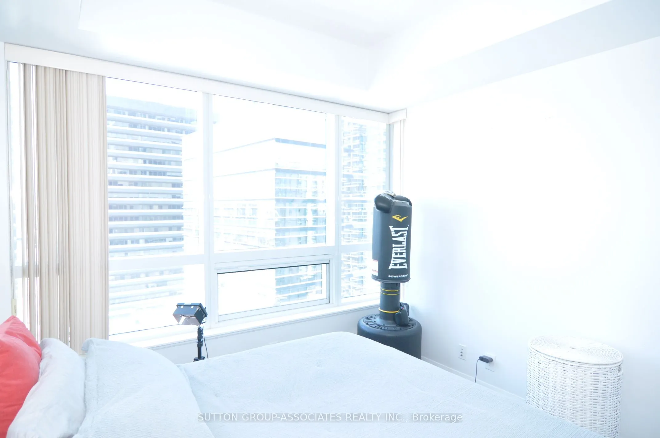 2 Anndale Drive, #1303