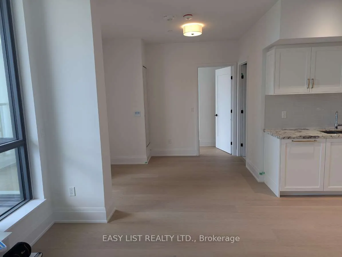 505 Glencairn Avenue, #220
