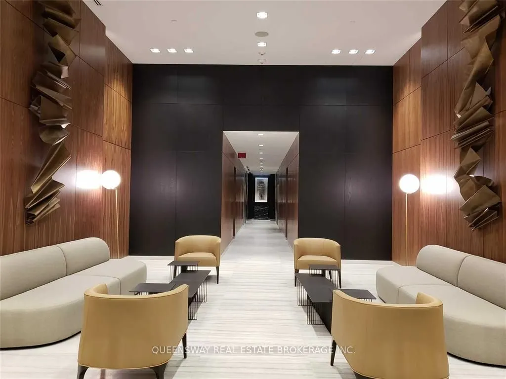 8 Eglinton Avenue E, #1005