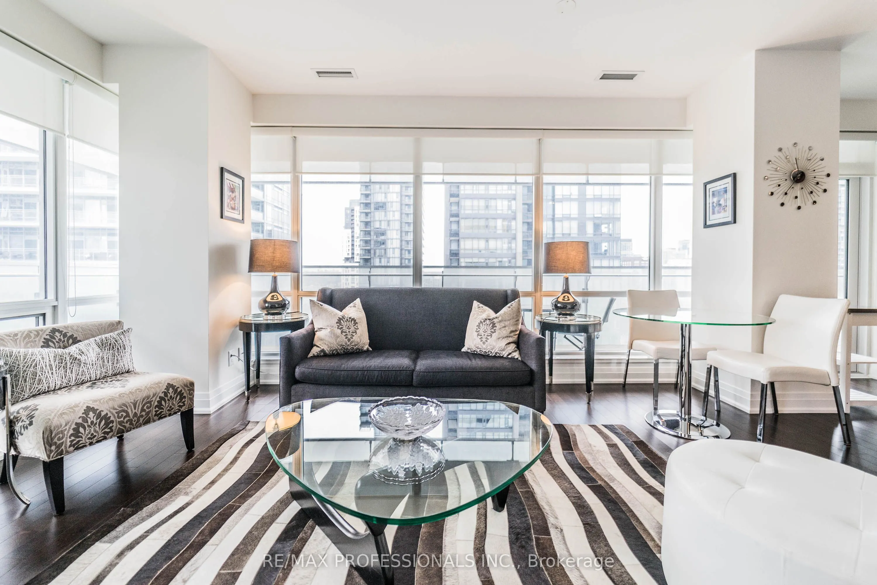 80 John Street, #2606