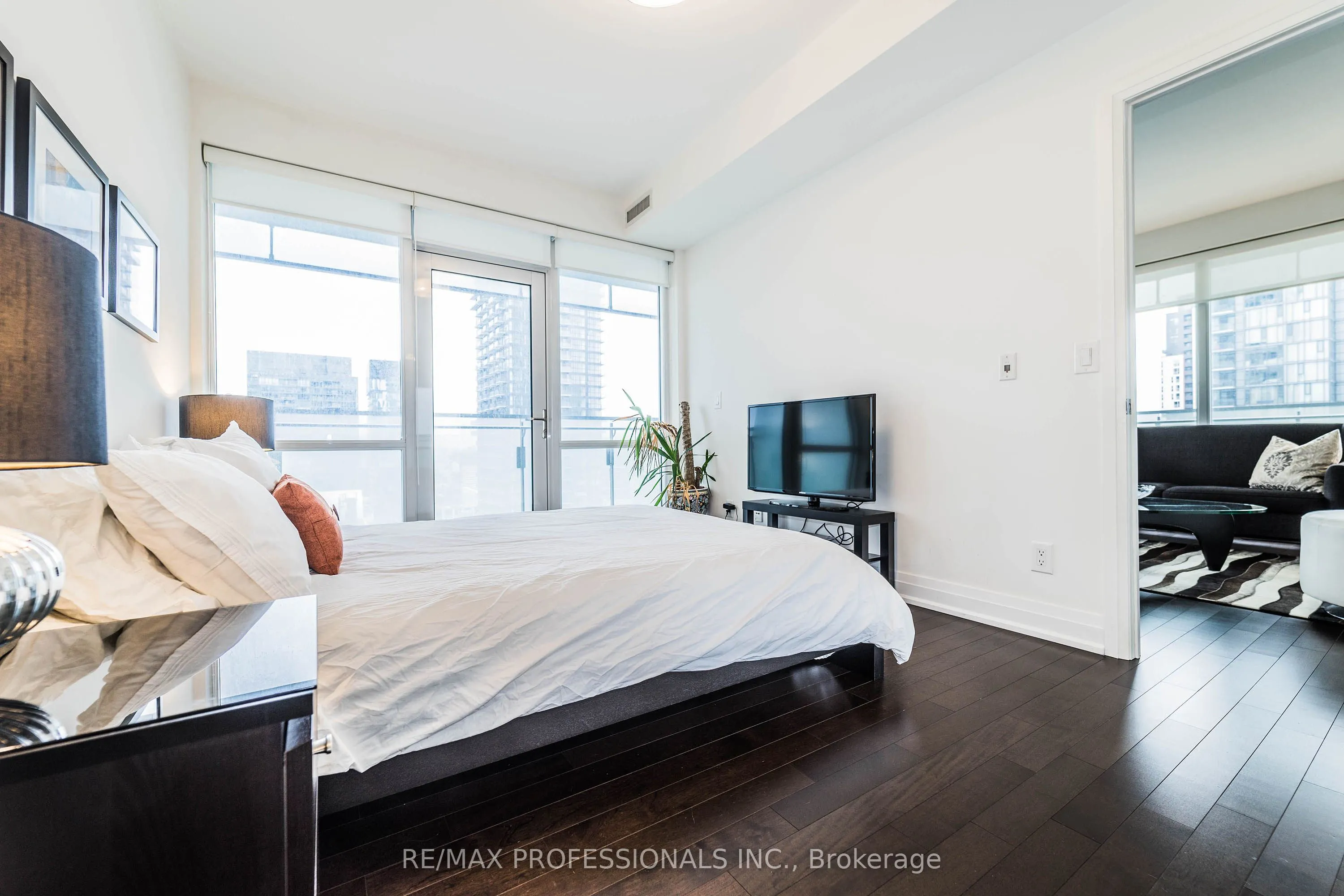 80 John Street, #2606