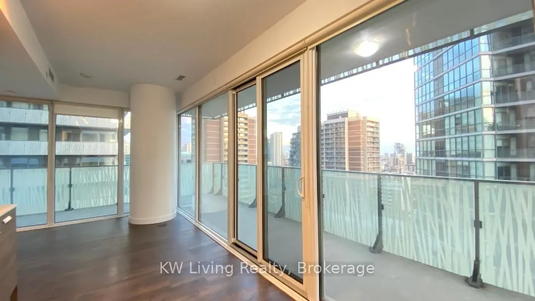 42 Charles Street E, #1602