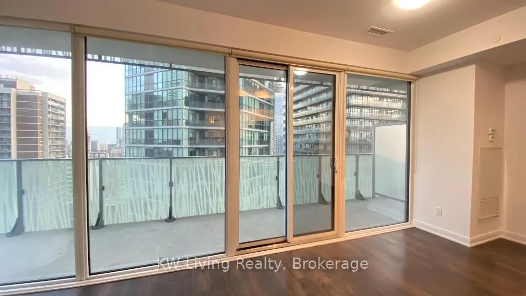 42 Charles Street E, #1602