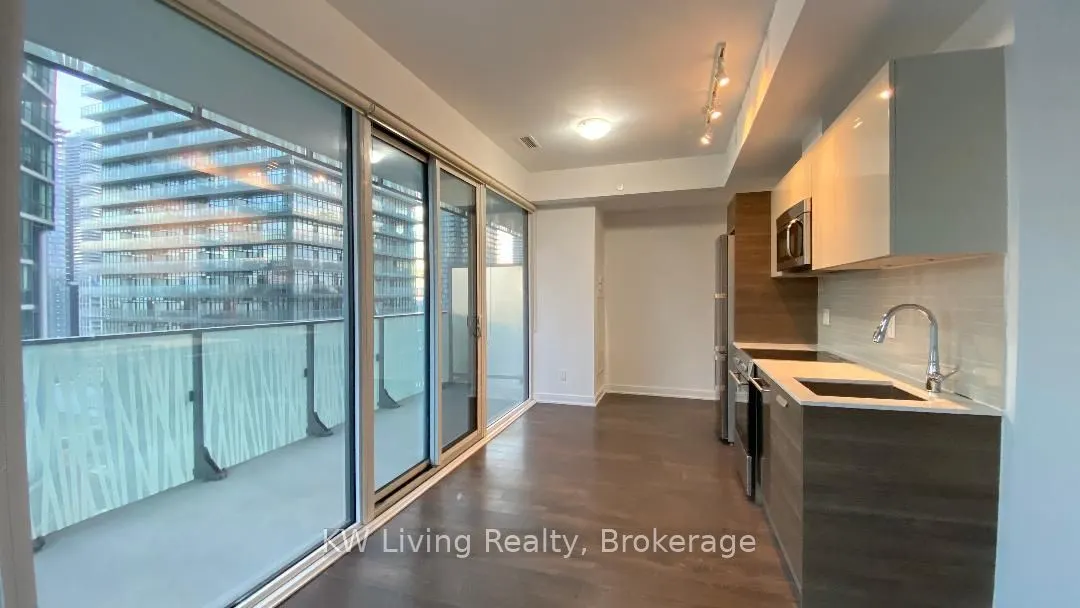 42 Charles Street E, #1602