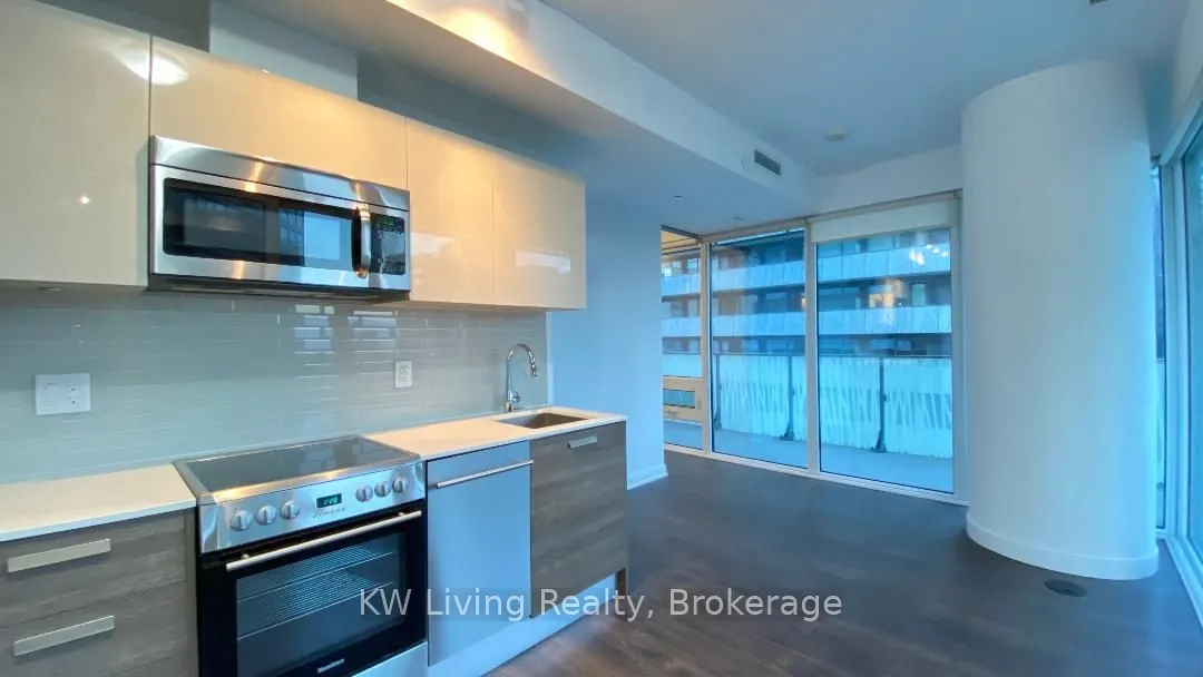 42 Charles Street E, #1602
