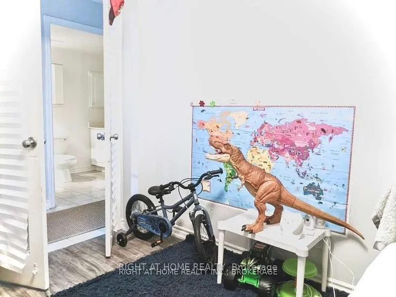 1 Rean Drive, #2302