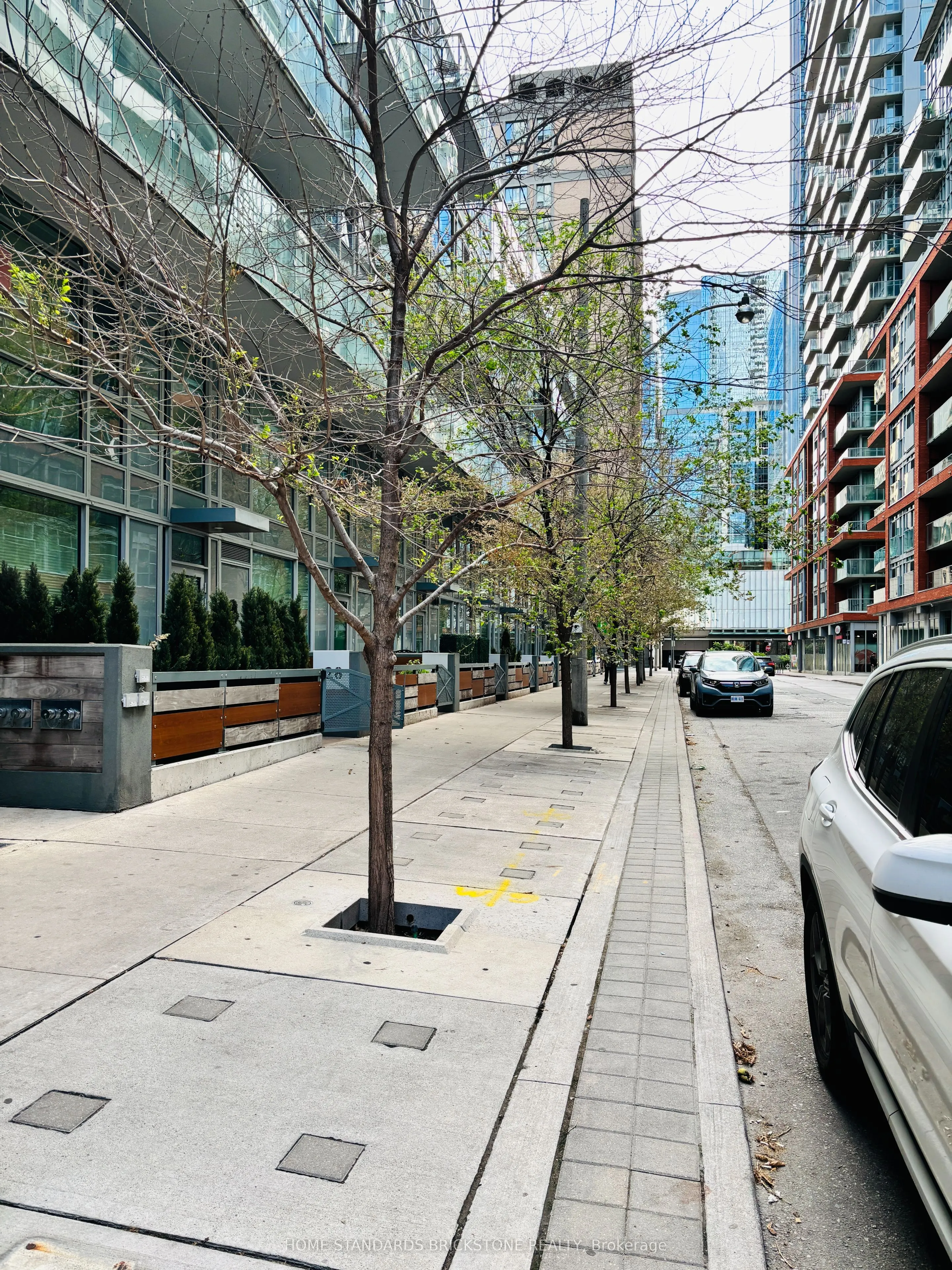 30 Nelson Street, #301