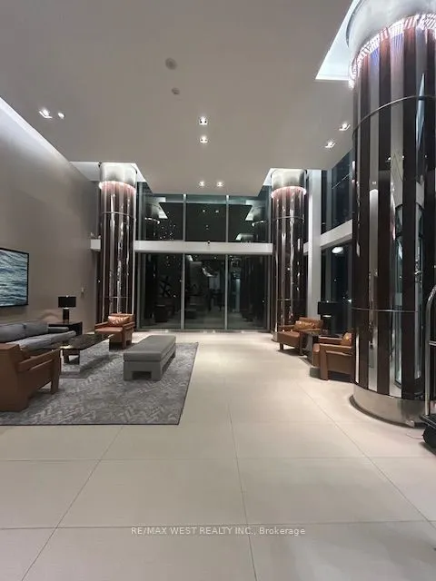 39 Queens Quay E, #310