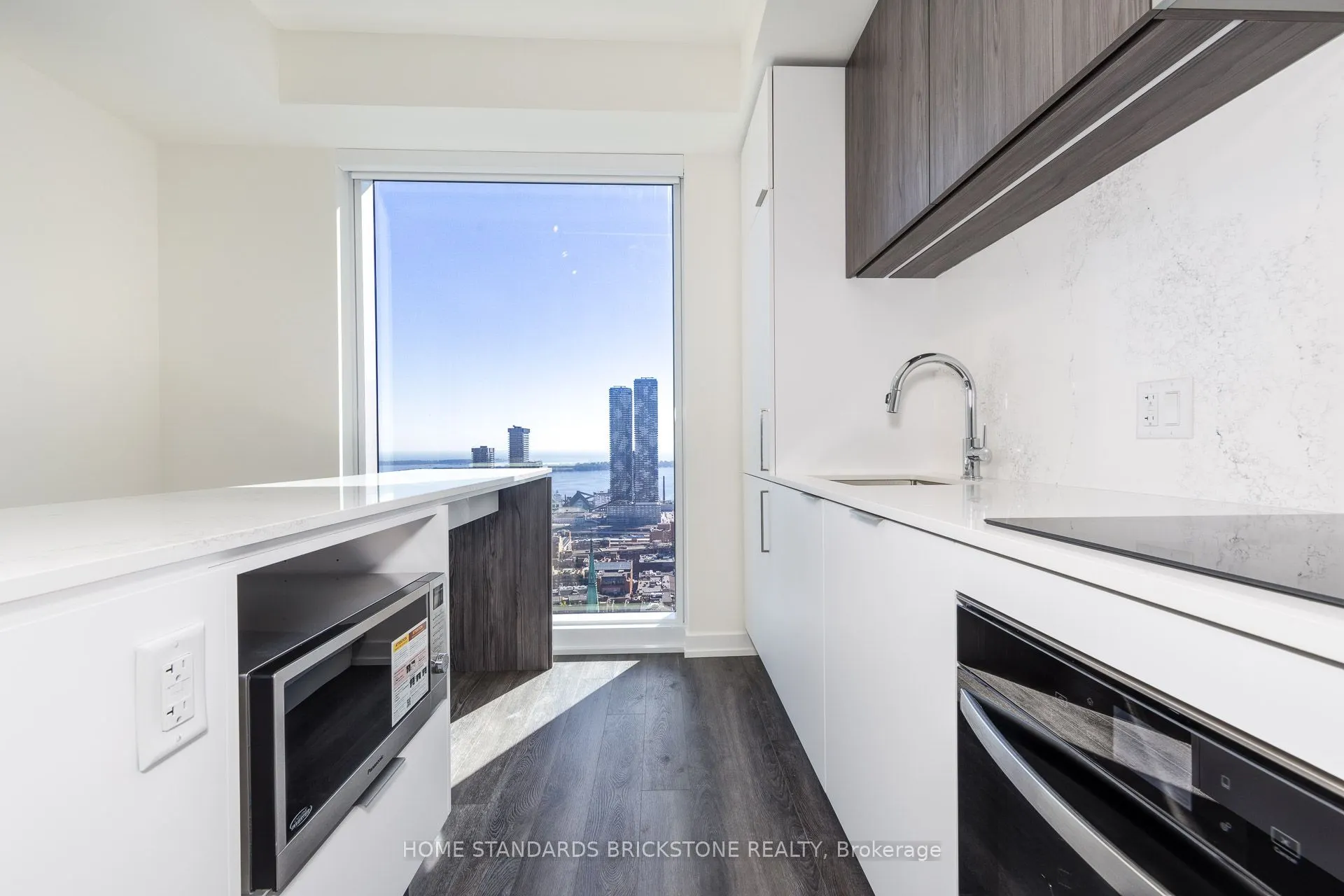 89 Church Street, #4607