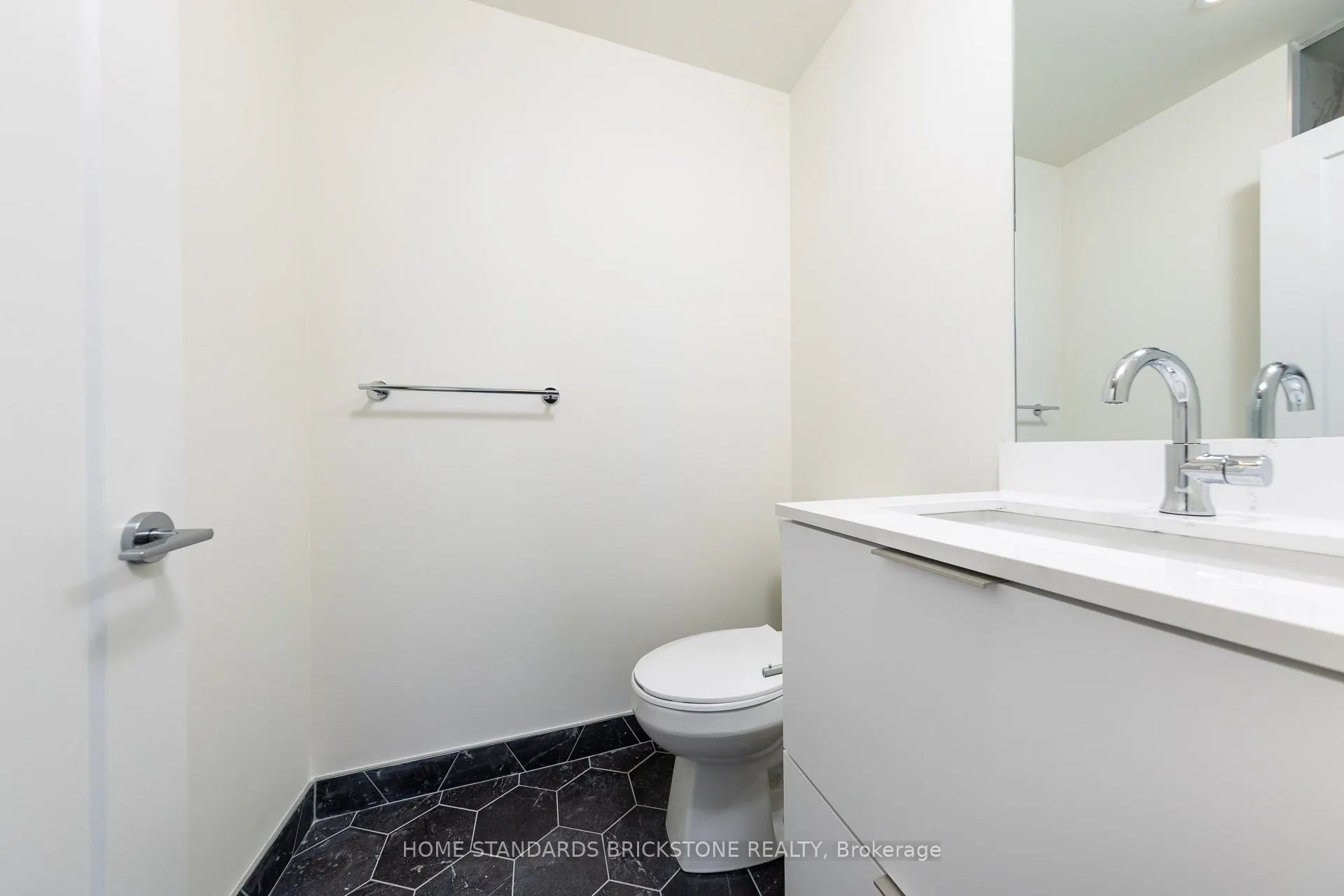 89 Church Street, #4607