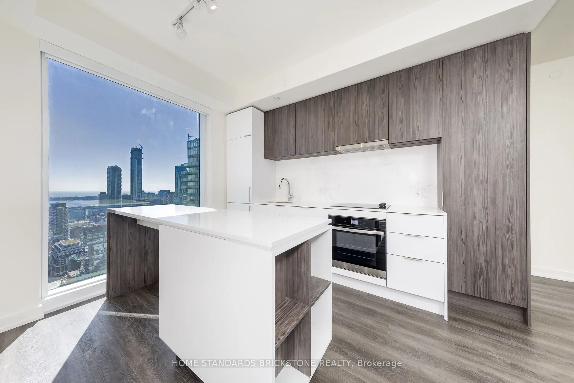 89 Church Street, #4607