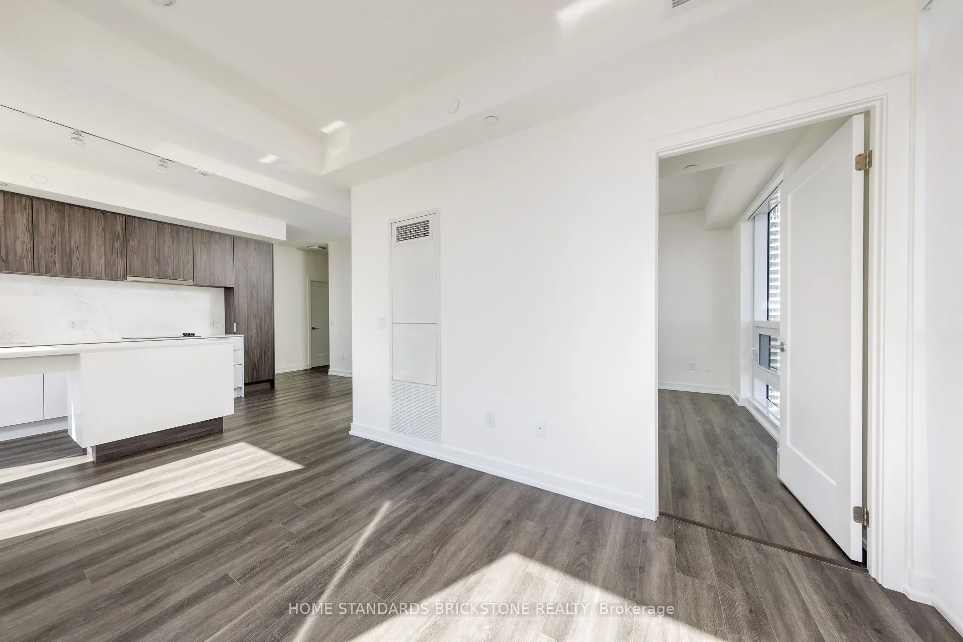 89 Church Street, #4607
