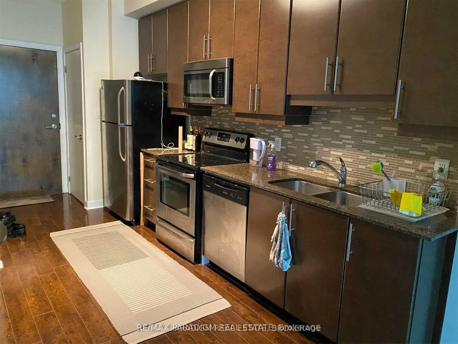 33 Bay Street, #1702