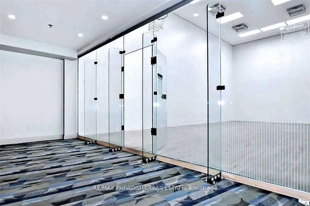 33 Bay Street, #1702
