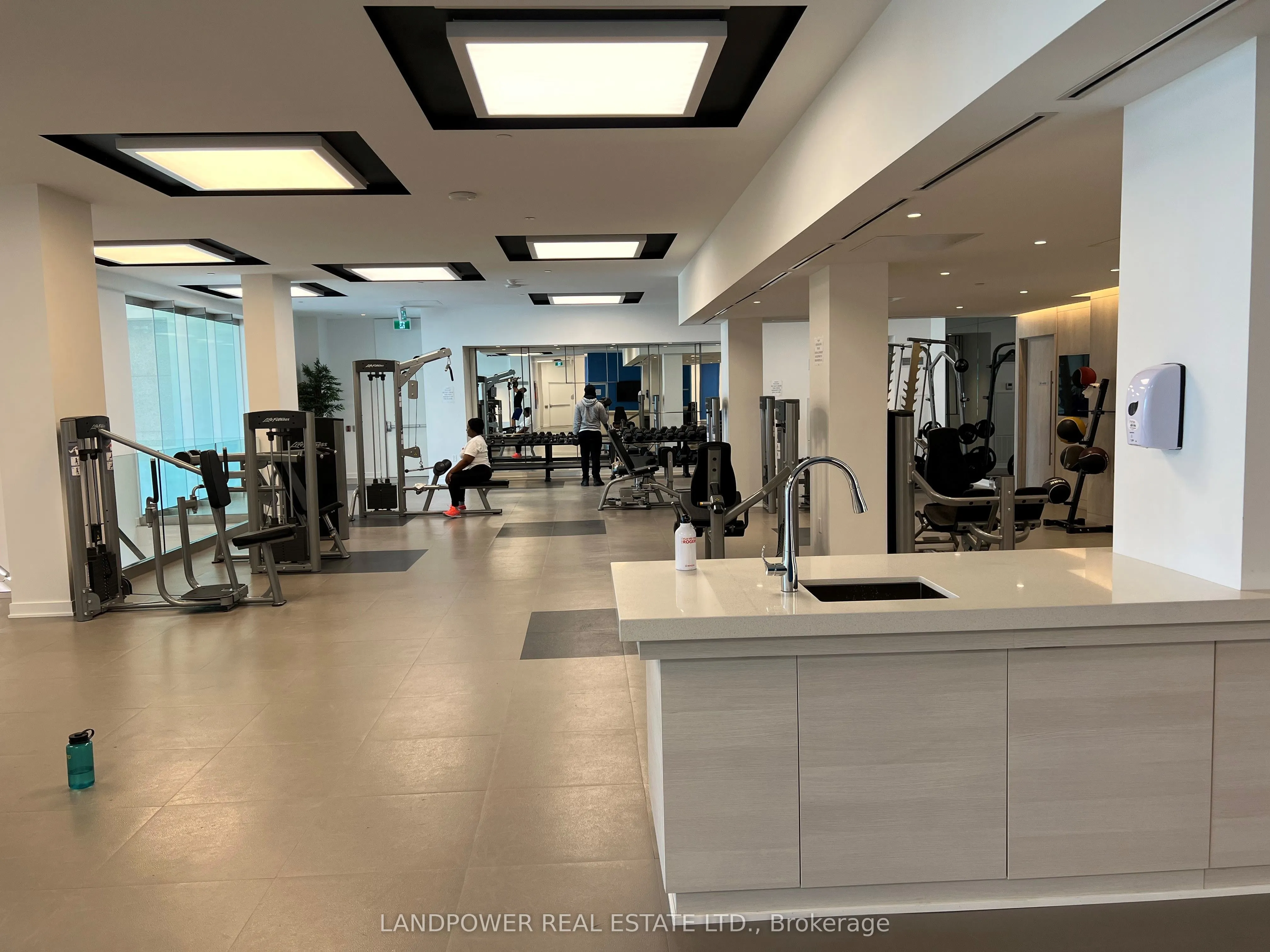 99 Broadway Avenue, #2508