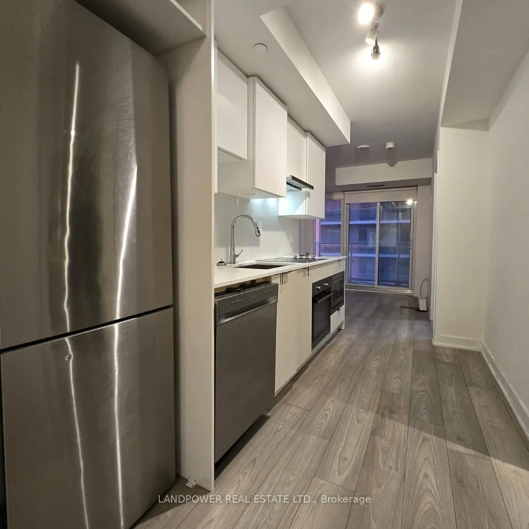 99 Broadway Avenue, #2508