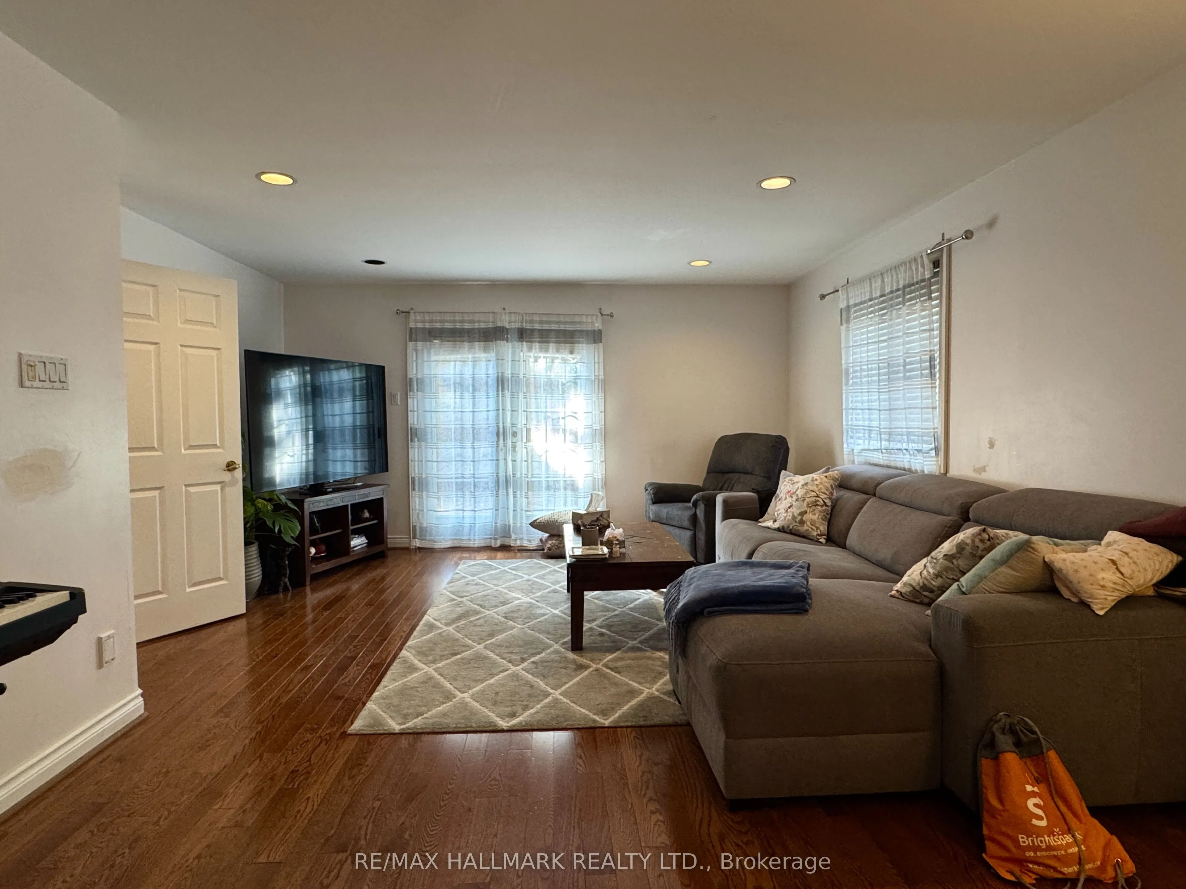 131 Horsham Avenue