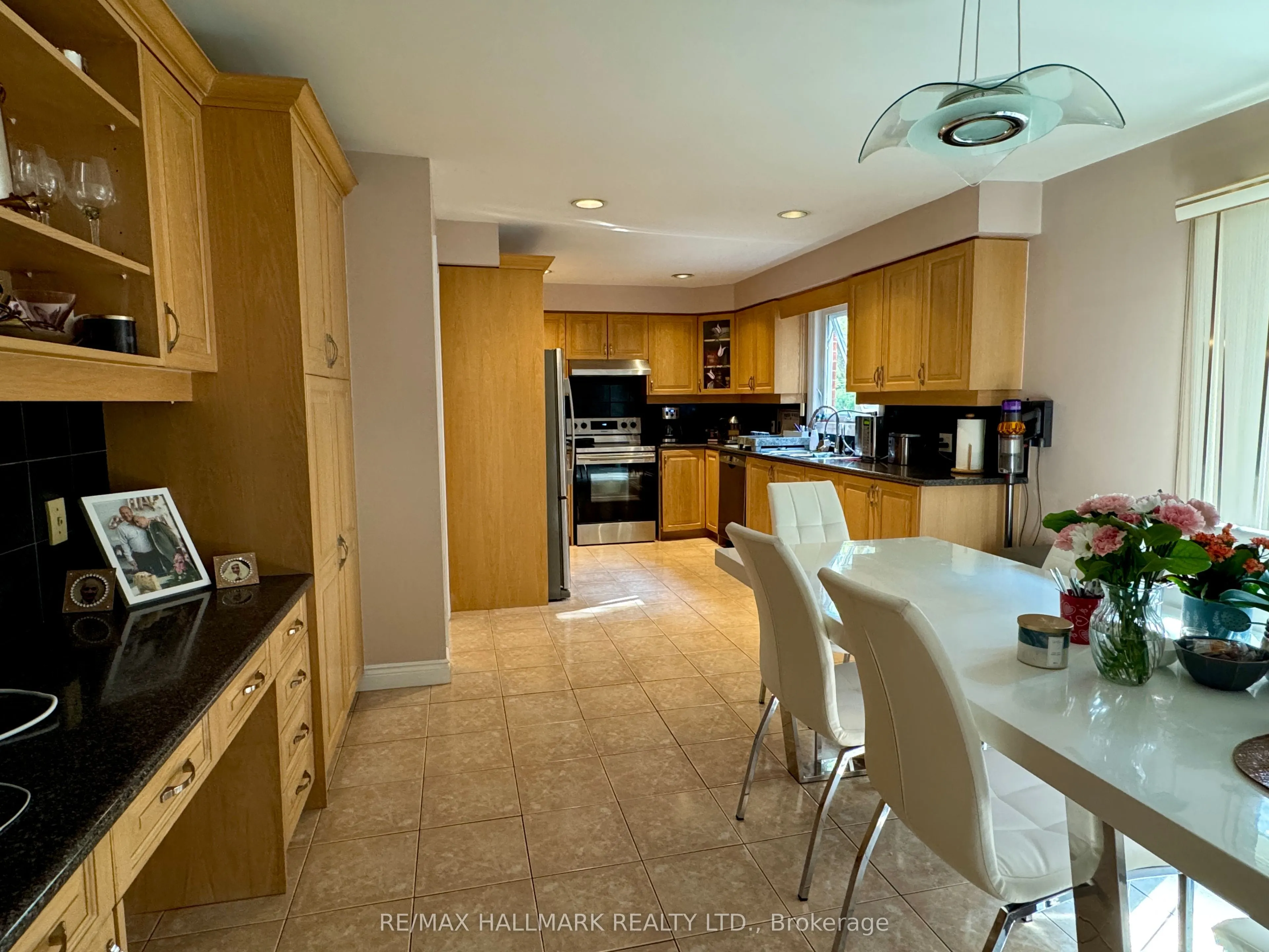 131 Horsham Avenue