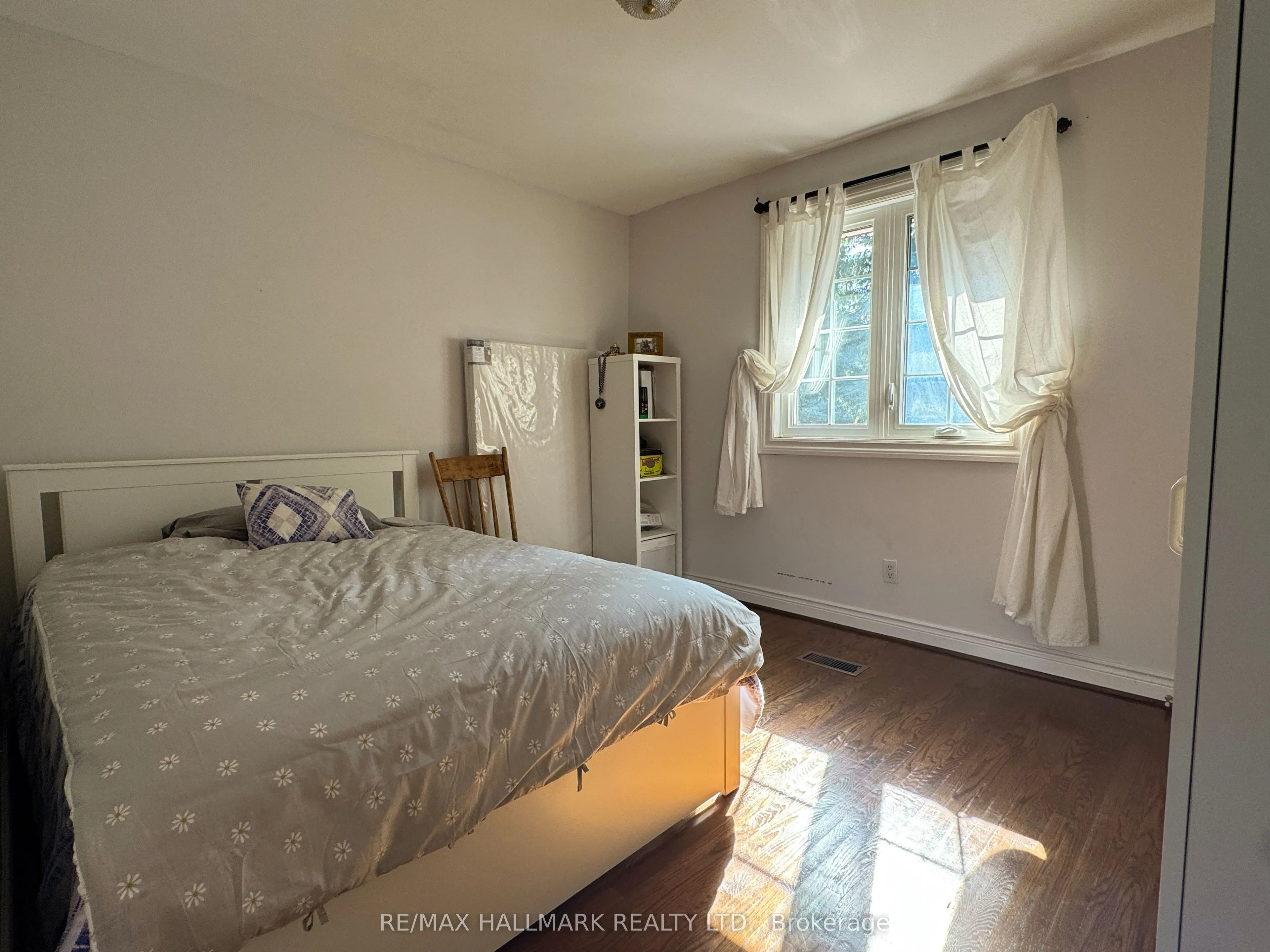 131 Horsham Avenue
