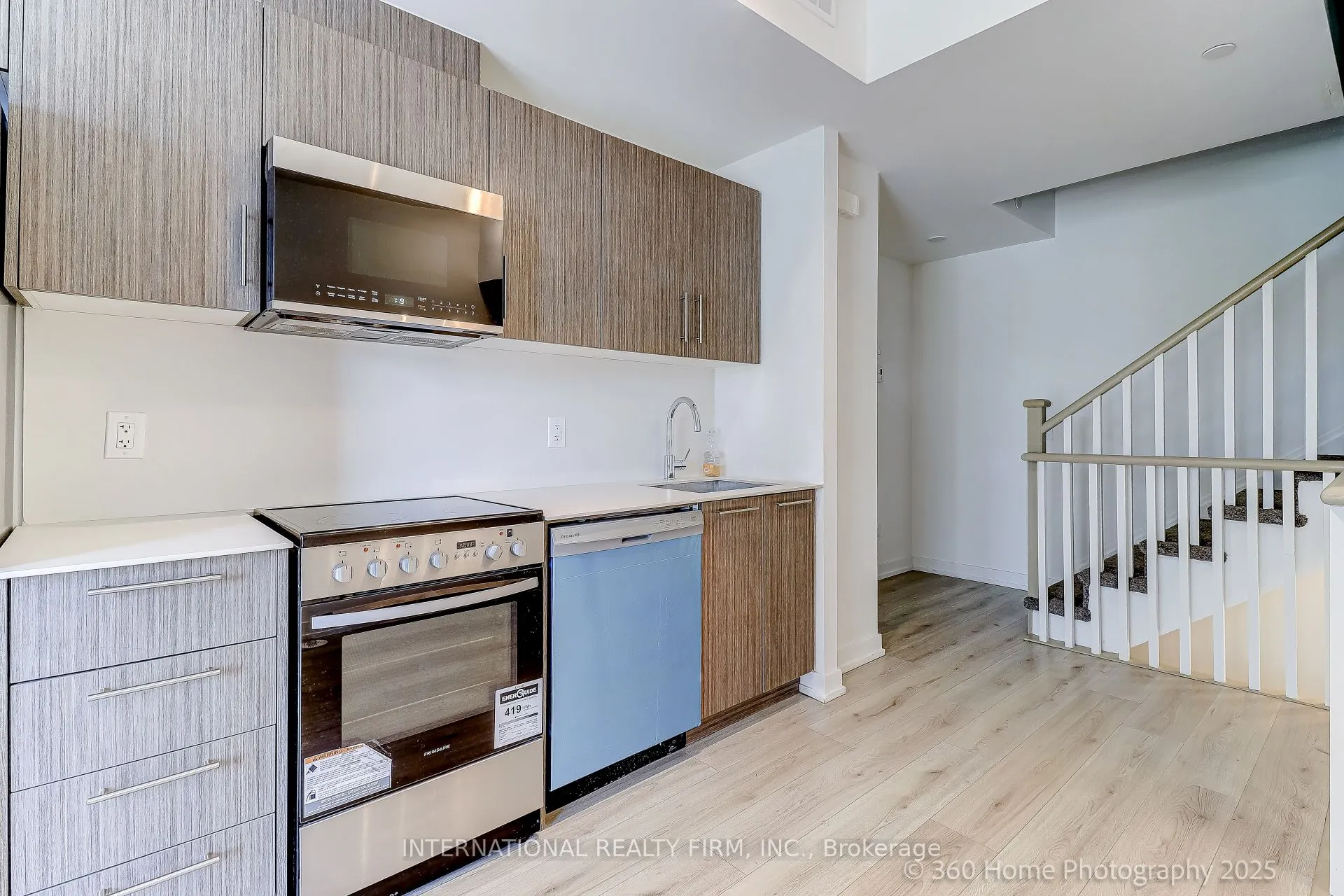 851 Sheppard Avenue W, #12