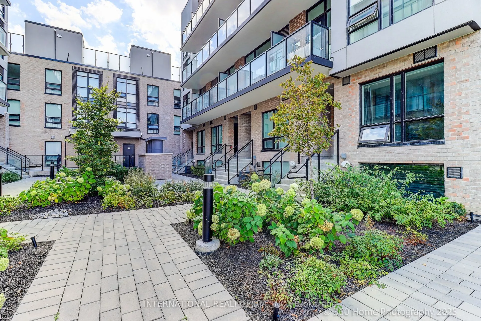 851 Sheppard Avenue W, #12
