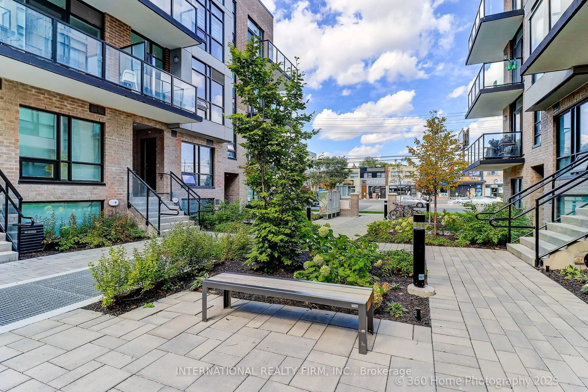 851 Sheppard Avenue W, #12
