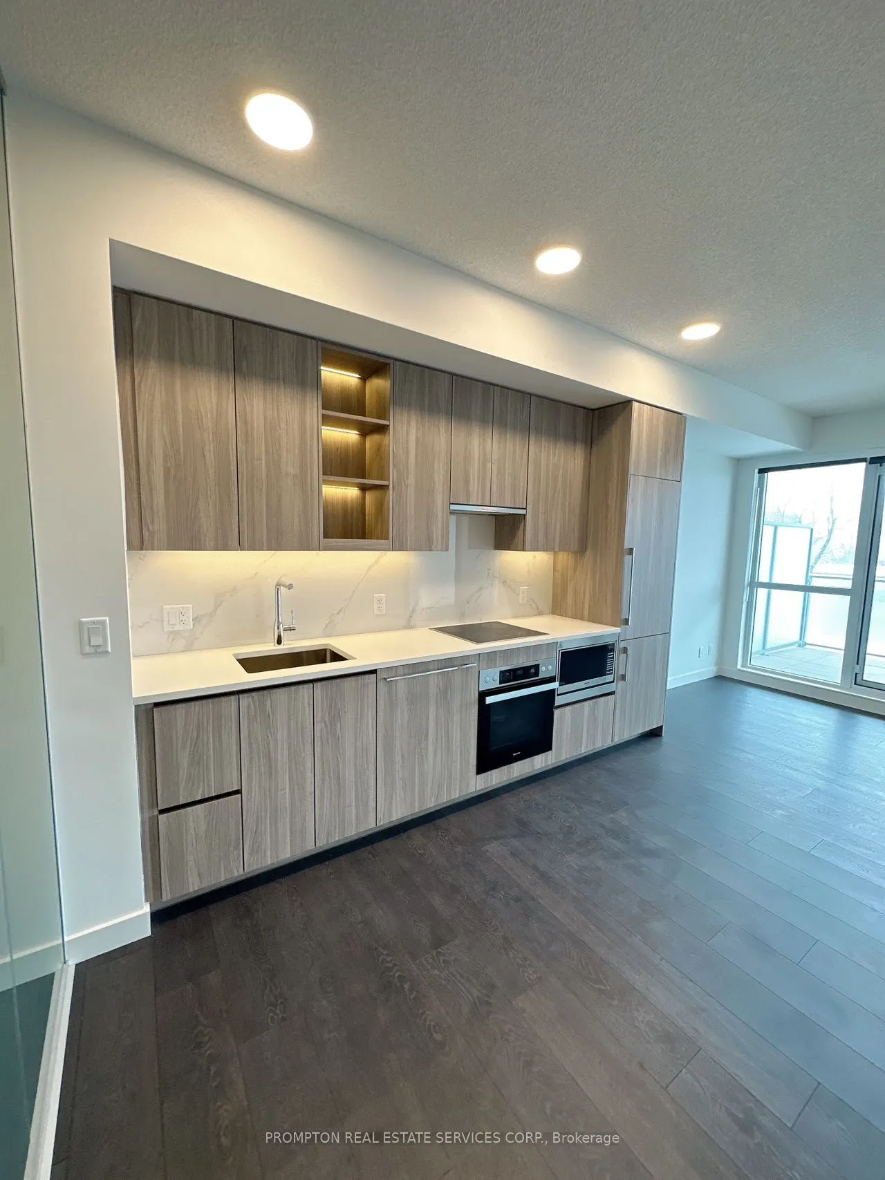 25 McMahon Drive, #708