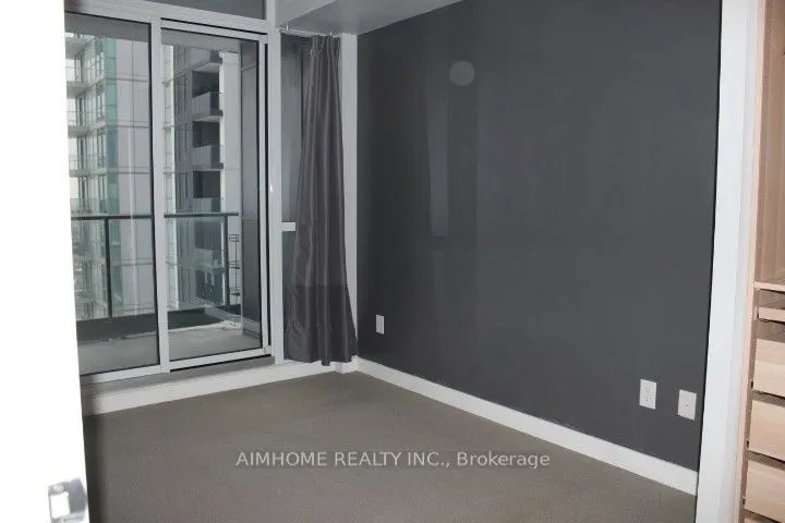 33 Singer Court, #2810
