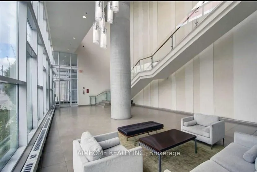 33 Singer Court, #2810