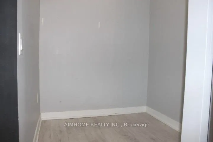 33 Singer Court, #2810