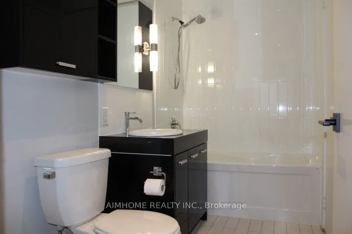 33 Singer Court, #2810