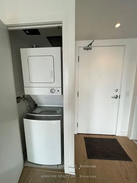 85 Wood Street, #3007