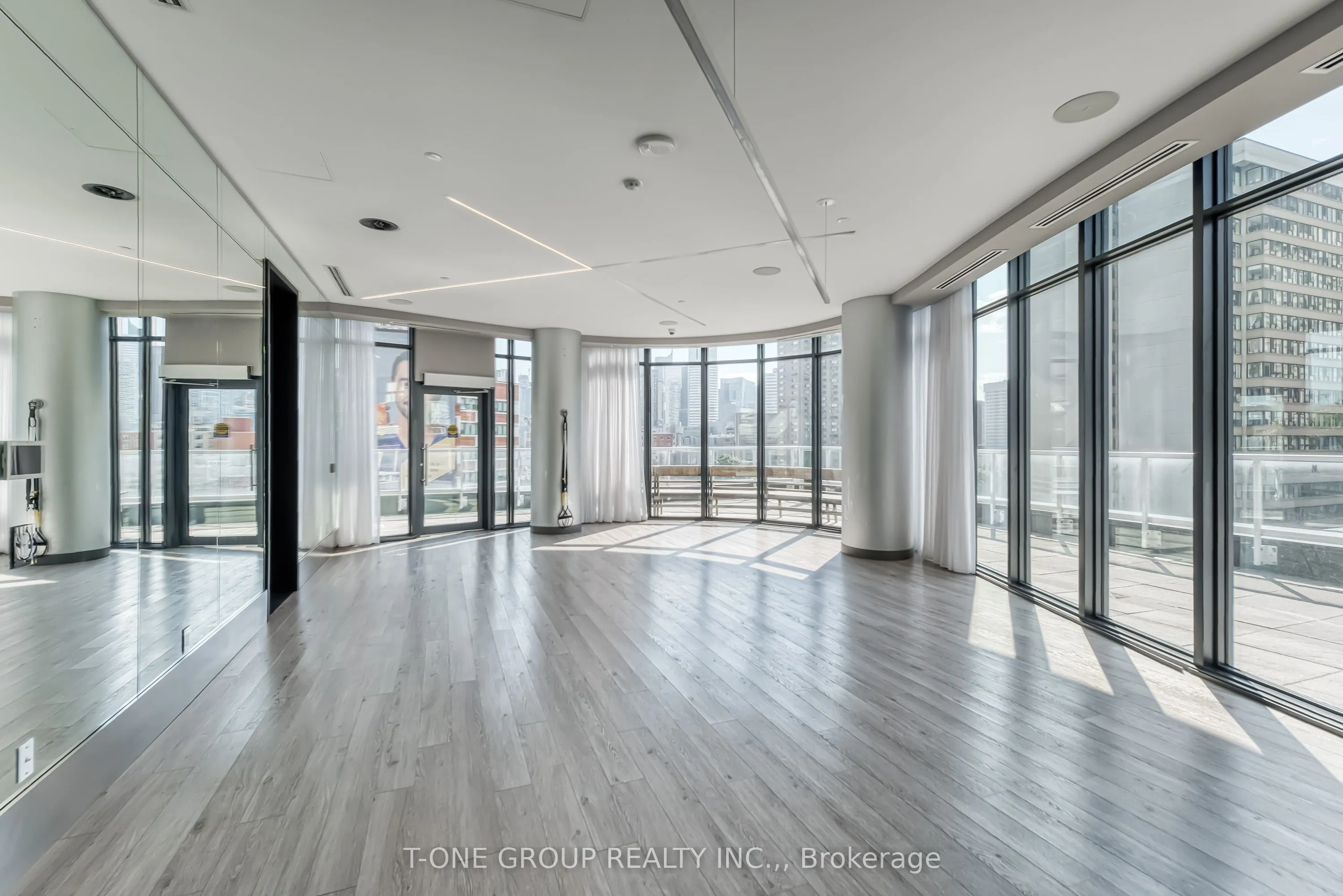 403 Church Street, #2102