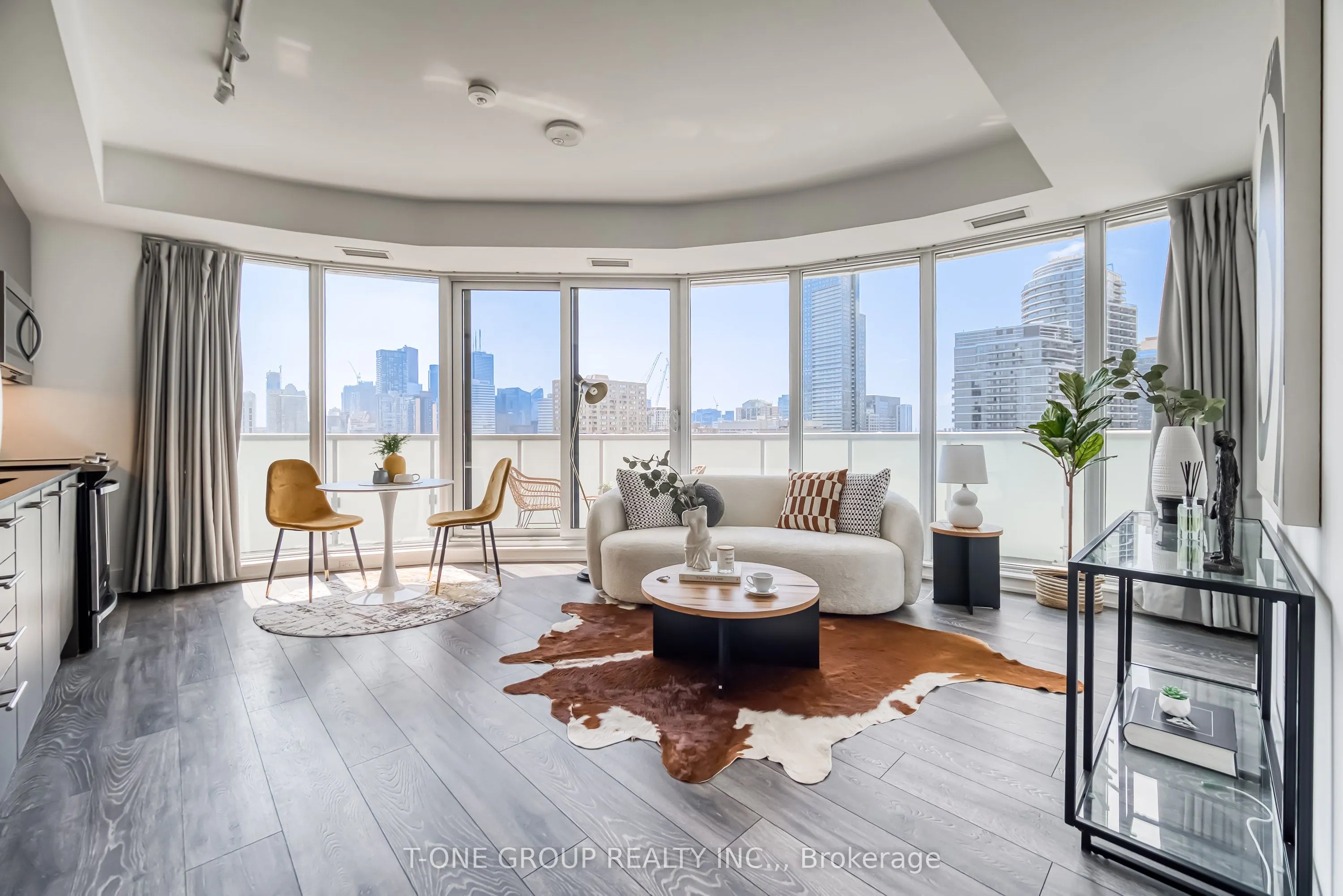 403 Church Street, #2102