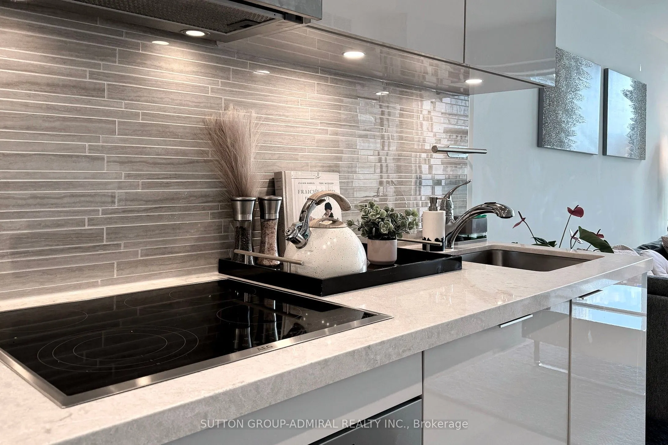 158 Front Street E, #1412