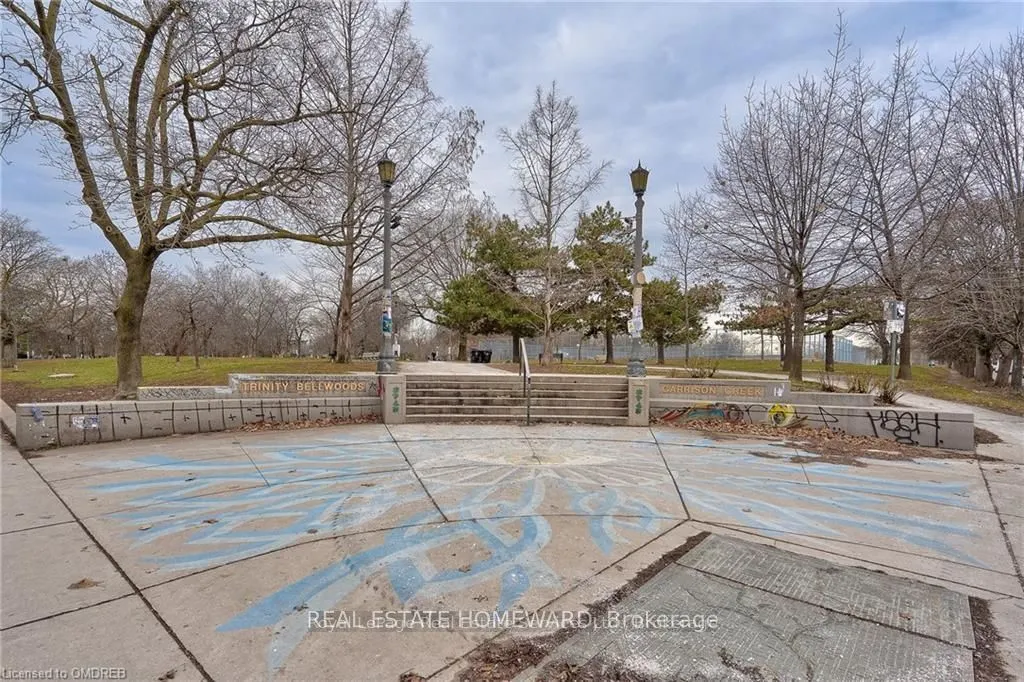 150 MANNING Avenue, #Upper Level