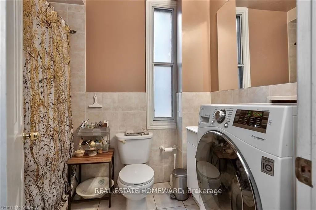 150 MANNING Avenue, #Upper Level