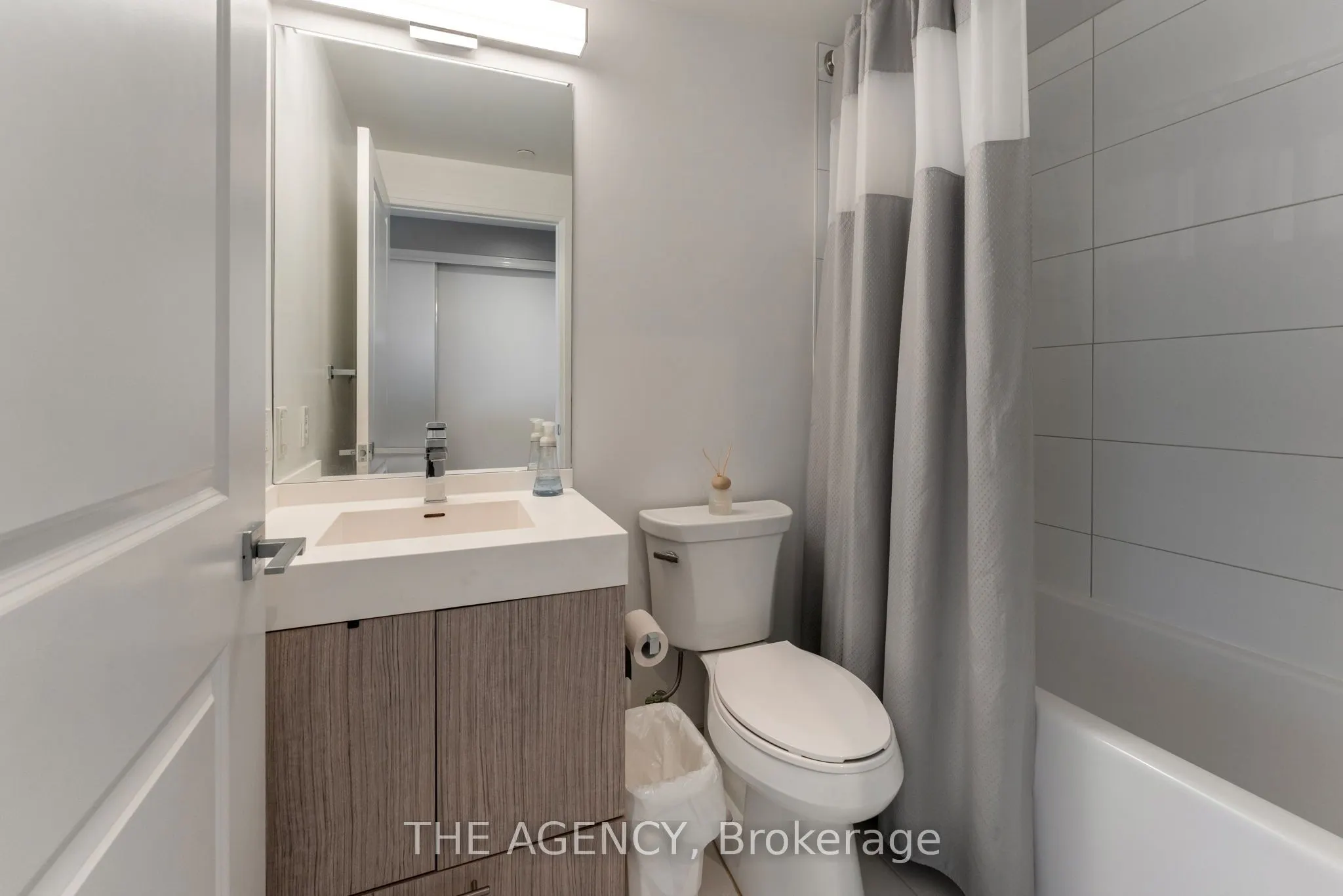 251 Jarvis Street, #4807