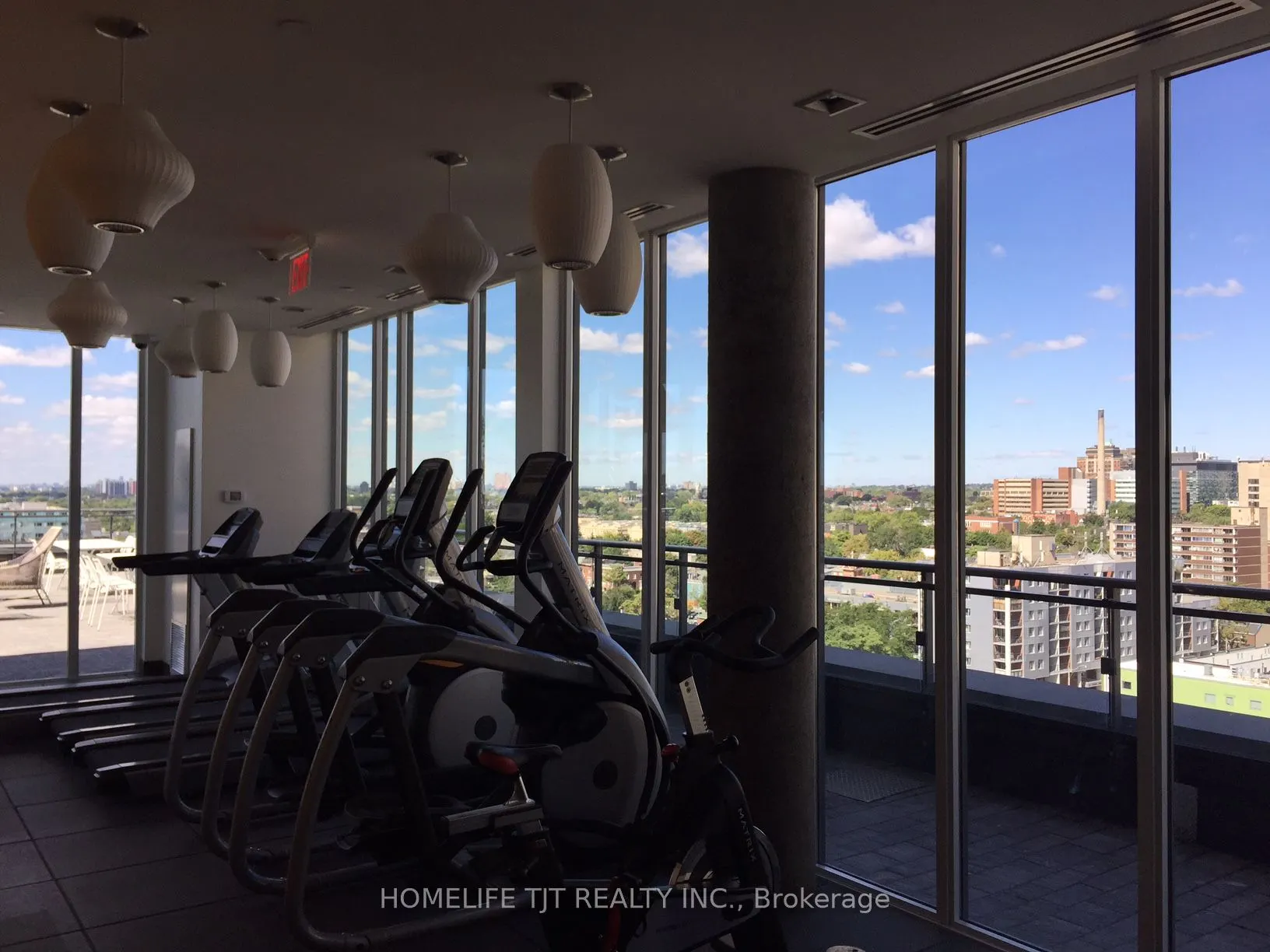 435 Richmond Street W, #906