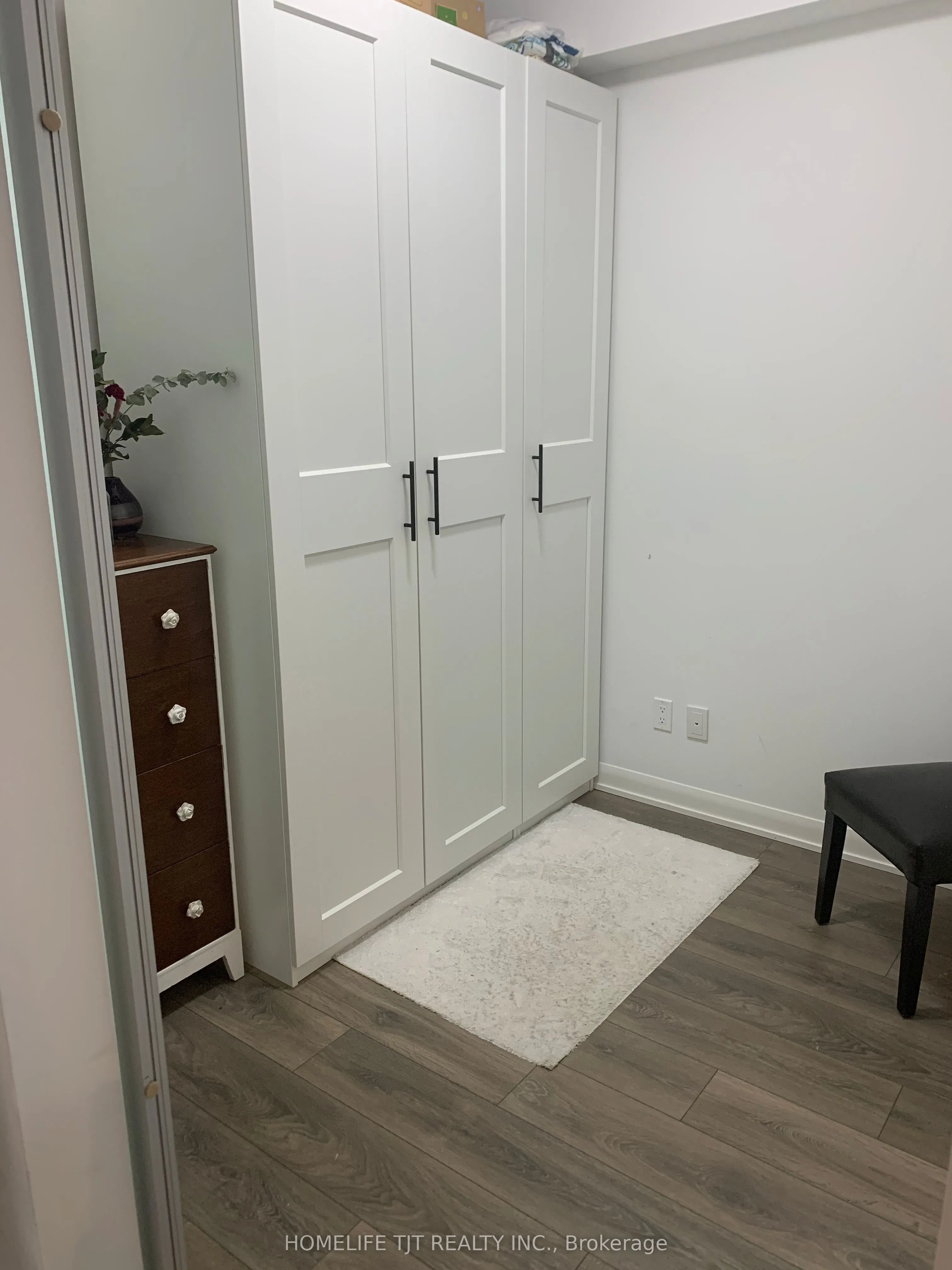 435 Richmond Street W, #906