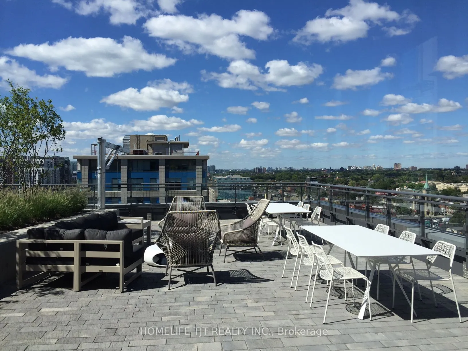 435 Richmond Street W, #906