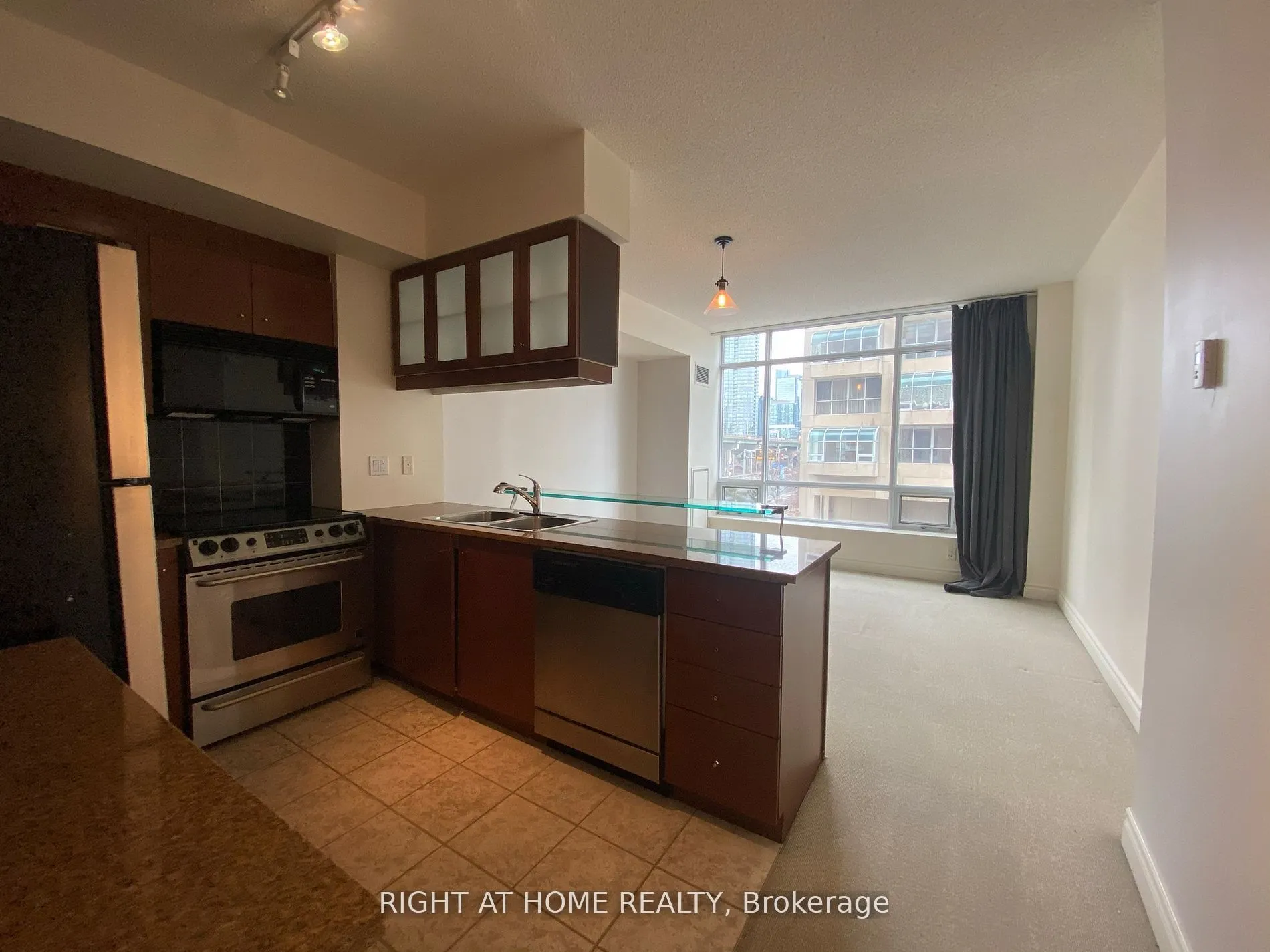 500 Queens Quay W, #308E
