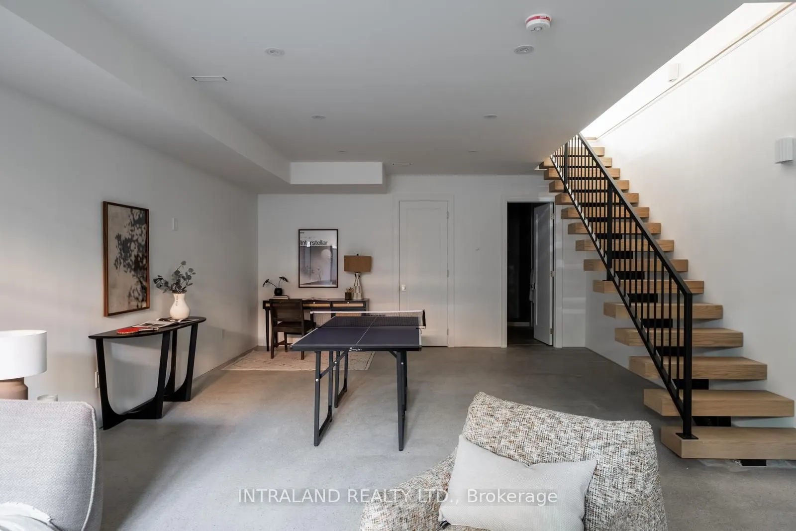 741 Richmond Street W