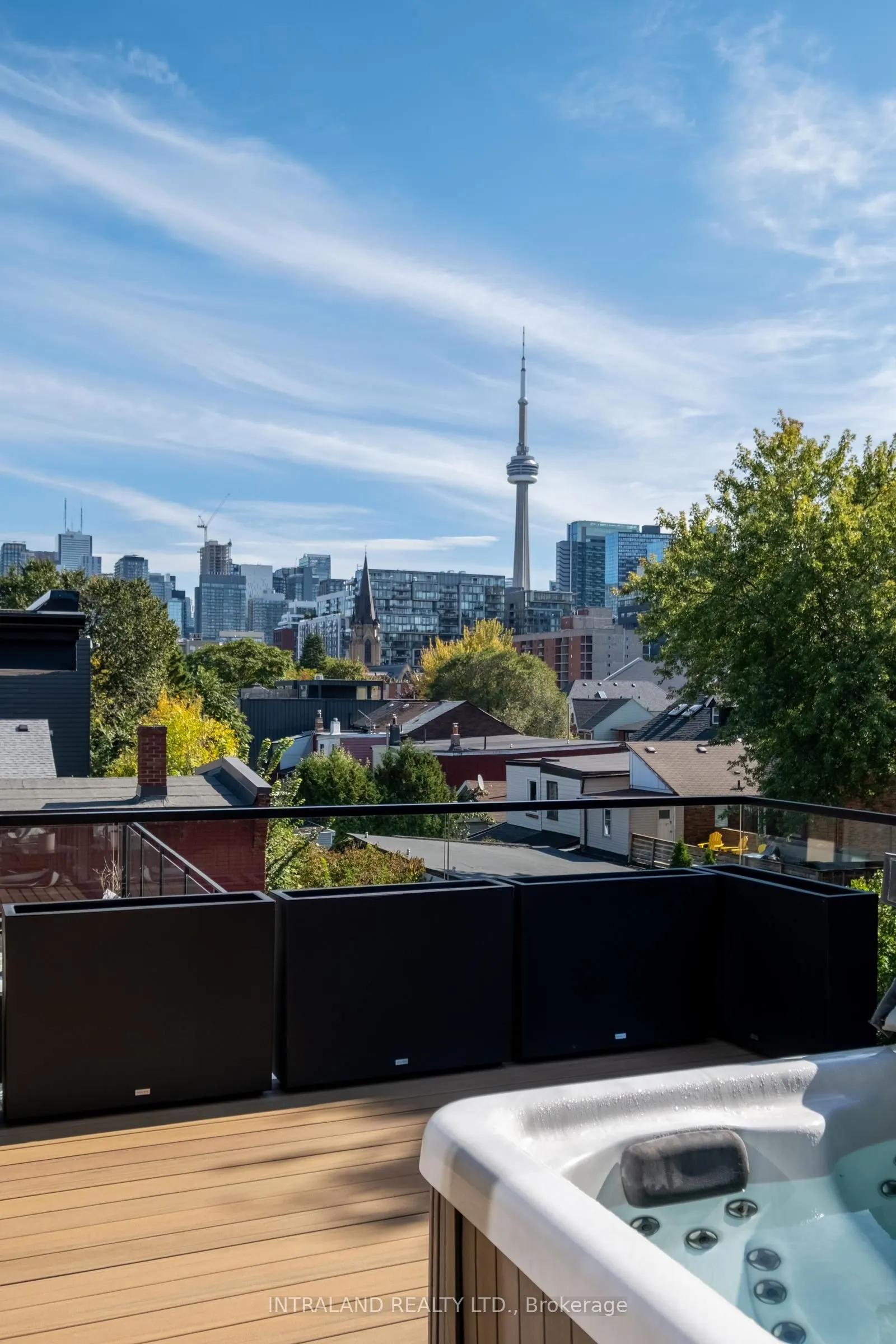 741 Richmond Street W