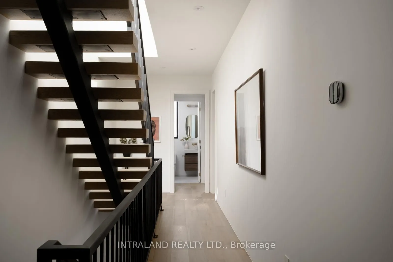 741 Richmond Street W