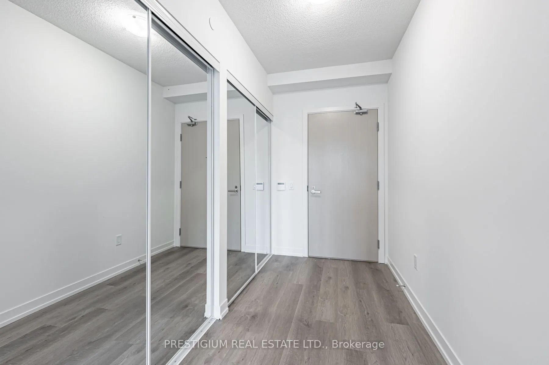 55 Cooper Street, #1901