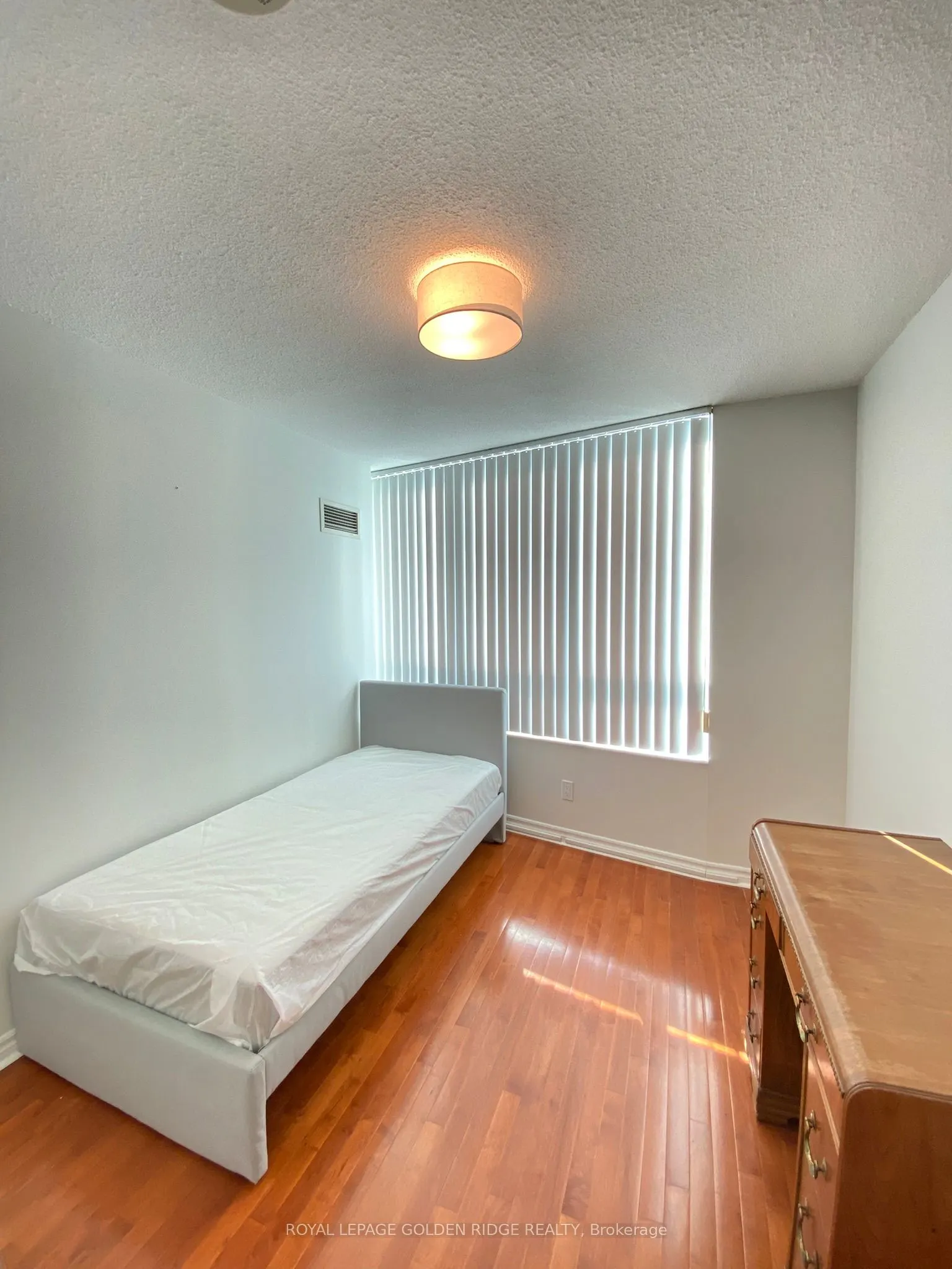 18 Spring Garden Avenue, #2202