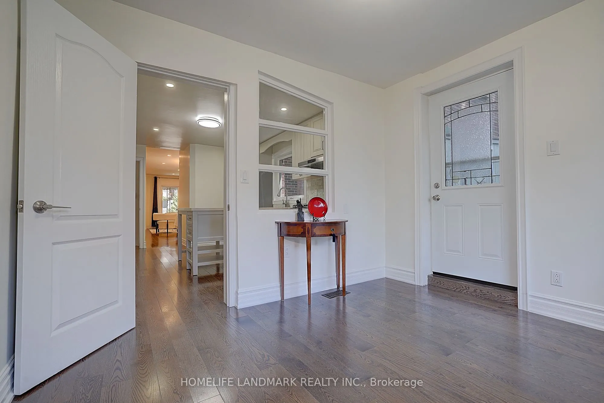 596 Palmerston Avenue