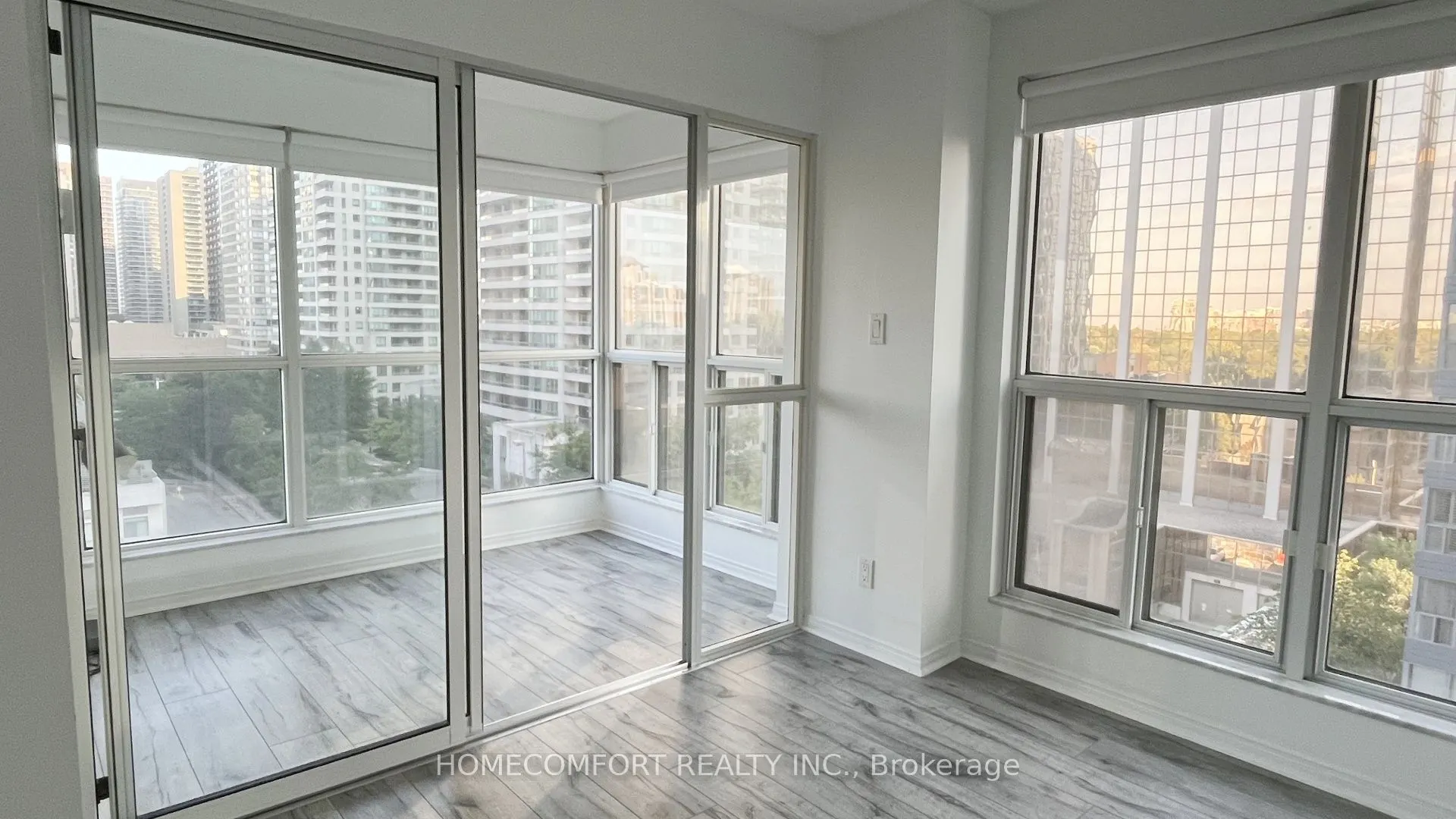 28 Hollywood Avenue, #809