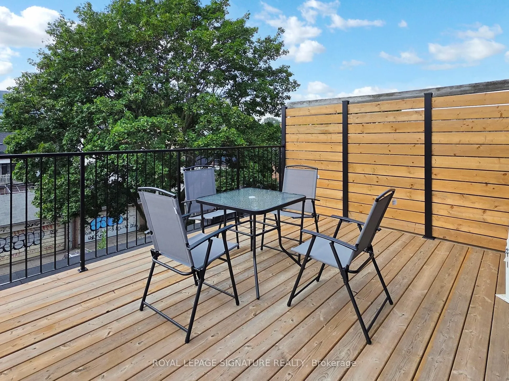 28 Beaconsfield Avenue, #3